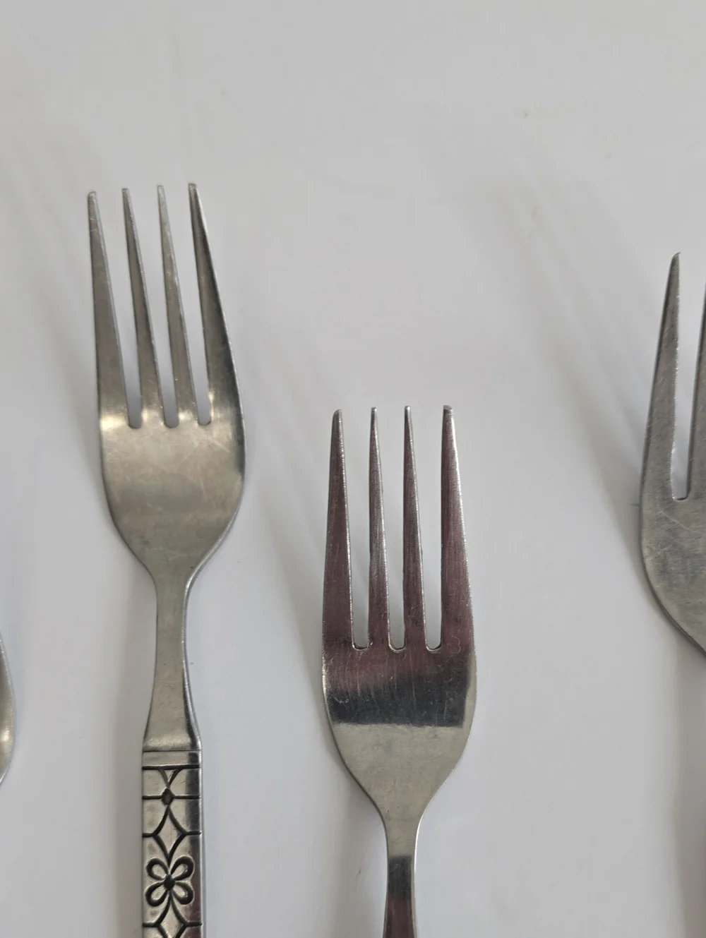 Vintage MCM Oneida Northland Stainless Set Of 7 Impulse Dinner Forks 7.5